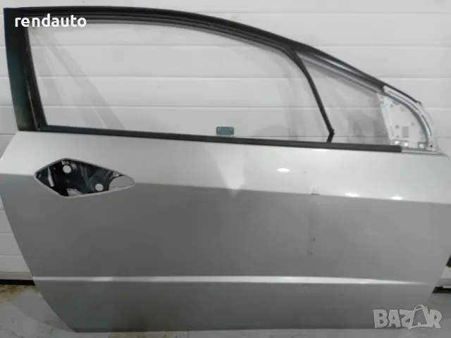 Предна дясна врата Honda Civic 8th gen hatchback 2006-2011 2врати