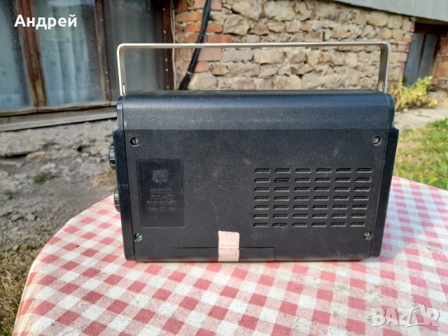 Старо Радио,Радиоприемник Гиала 407, снимка 3 - Антикварни и старинни предмети - 33322493