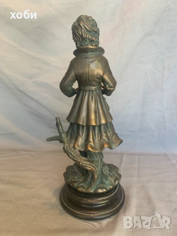 фигура статуетка на студент, снимка 4 - Статуетки - 51238059