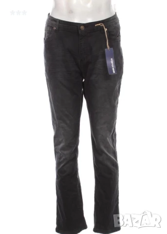 Продавам еластични мъжки дънки