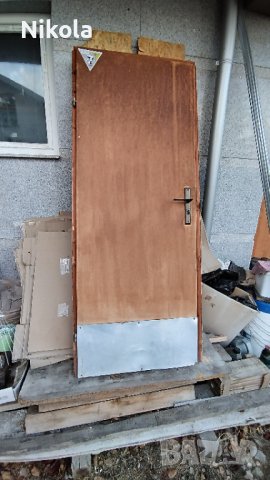 Врата фазерна с каса обикновенна брава и дръжки 200/81см, снимка 13 - Дограми - 43614883