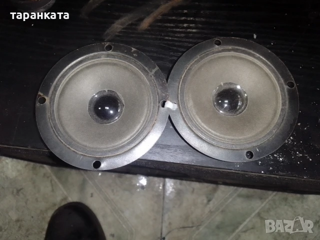 високо честотни говорители със 30 вата мощност 