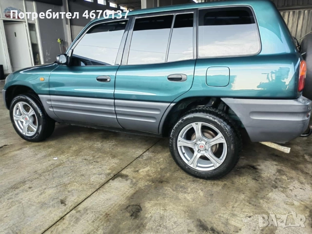 TOYOTA RAV 4, снимка 13 - Автомобили и джипове - 52702475