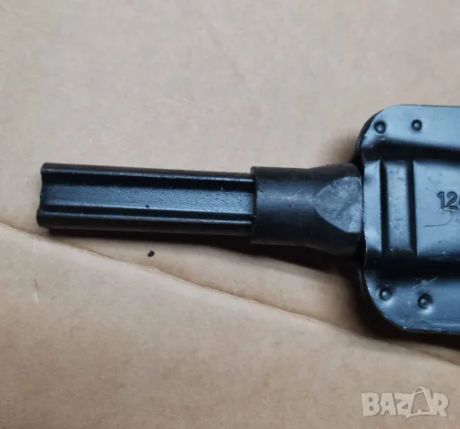 Крик и авариен знак за Мерцедес (MERCEDES 450 SLC Coupe), снимка 8 - Аксесоари и консумативи - 47569020