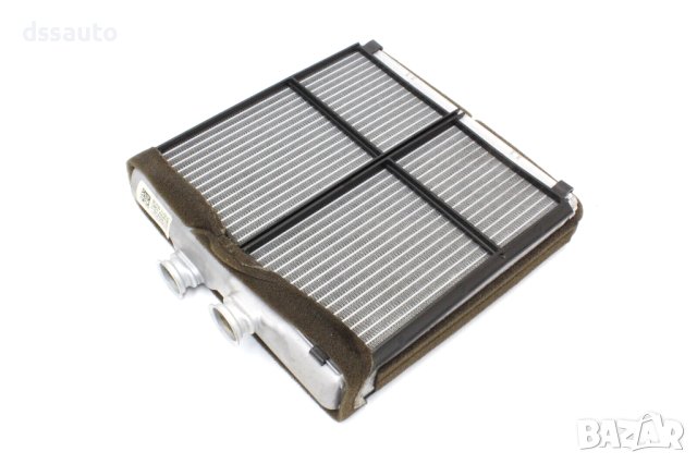 Mercedes C-Class W204 W212 Радиатор за парно L0329002