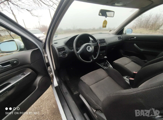 VW Golf 4 1.6 Бензин , снимка 7 - Автомобили и джипове - 53444071