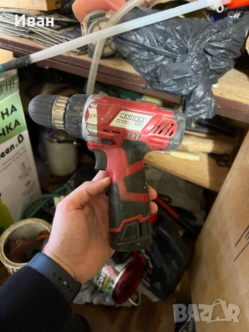 Винтоверт с батерия и зарядно 
