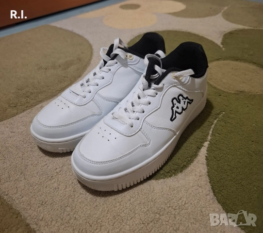 Дамски бели кецове Kappa