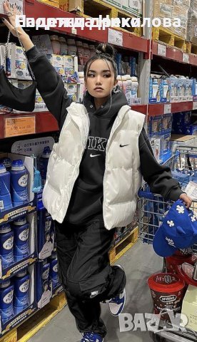 Дамски спортен екип от три части с елек , снимка 2 - Спортни екипи - 43201285