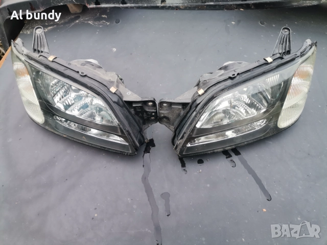 Фарове за Субару Аутбек 1999