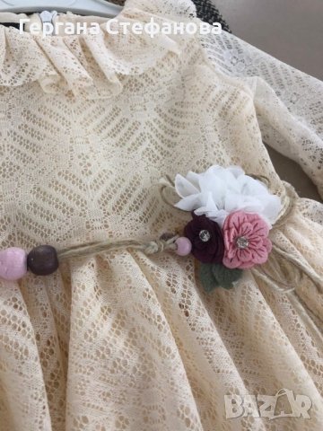 Нежна рокля с коланче  Екрю-2г.3г.4г.5г. Зелено-3г.4г.5г. Цена -42 лв, снимка 2 - Детски рокли и поли - 39262198