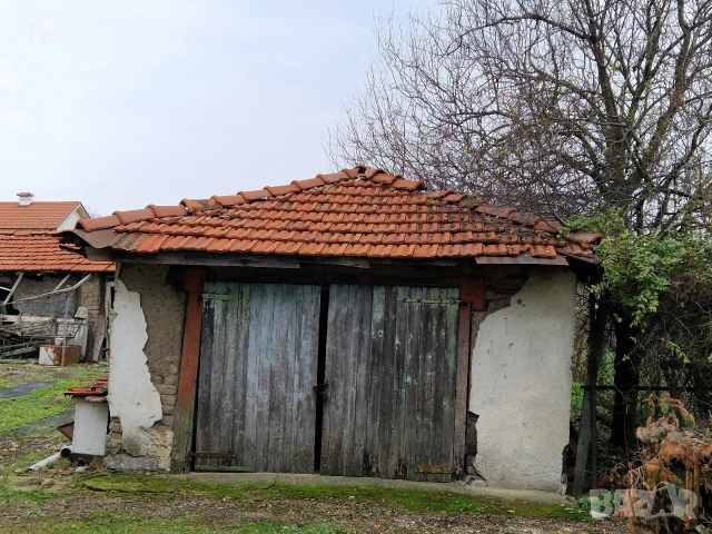 Двуетажна къща в село Средец , снимка 7 - Къщи - 52890647