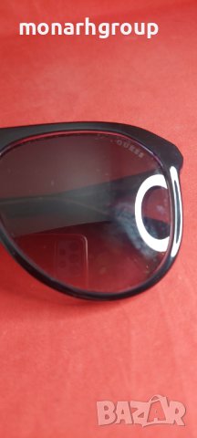 Слънчеви очила Guess, снимка 3 - Слънчеви и диоптрични очила - 43110457