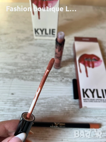 Нов комплект матово червило + молив в телесен цвят на марката KYLIE с аромат на шоколад ❤️
