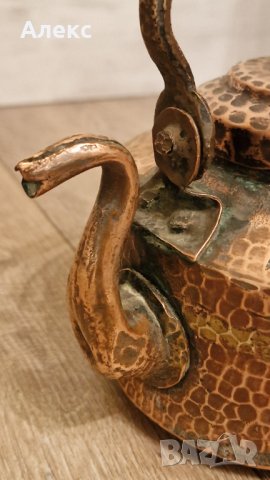 Античен арабски меден чайник, Масивен, кован., снимка 7 - Други ценни предмети - 43259341