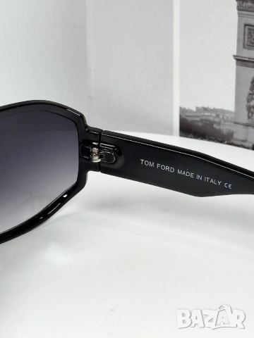 очила с калъф, кутия и ув защита ray ban cazal Tom ford, снимка 18 - Слънчеви и диоптрични очила - 51436876