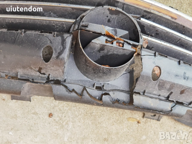 Решетка от OPEL ZAFIRA B 2009 г