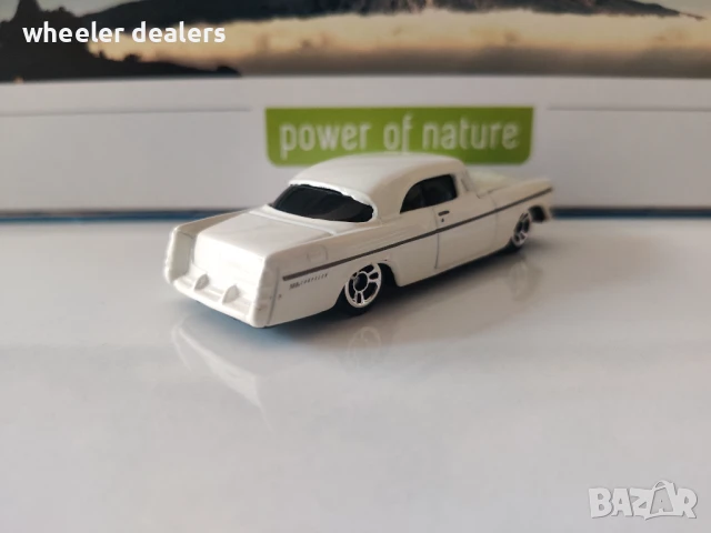 Метална количка Maisto Chrysler 1956 300B, снимка 5 - Колекции - 50835641