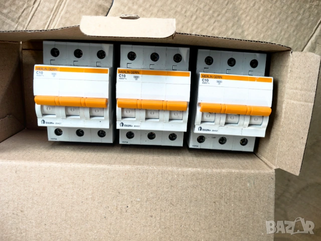 10А Автоматичен Предпазител Трифазен  Merlin Gerin/SCHNEIDER E63N+  3 броя