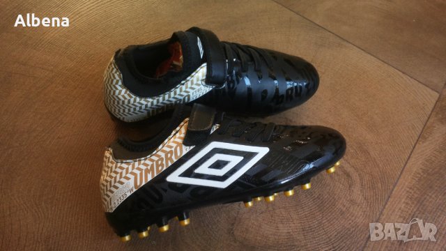 UMBRO KIDS Footall Boots Размер EUR 31,5 / UK 13 детски бутонки с лепка 43-14-S, снимка 1 - Детски маратонки - 43543045