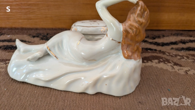 Порцеланова фигура , снимка 5 - Статуетки - 52817206