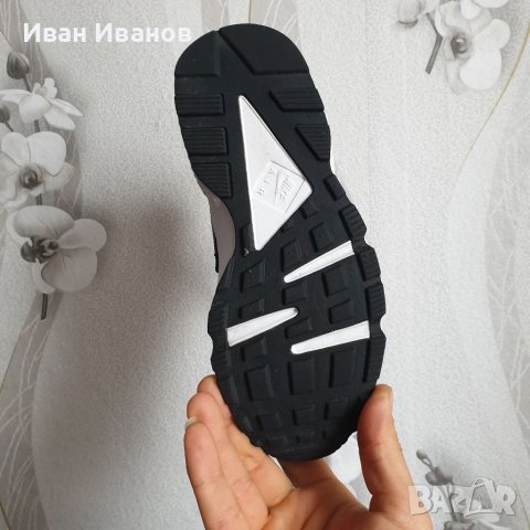 маратонки  Nike Air Huarache  Leopard Print  номер 37,5-38, снимка 6 - Маратонки - 39773789