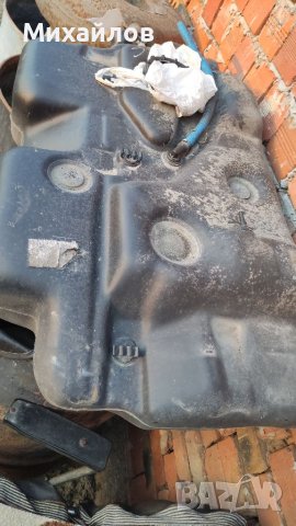 Резервоар от Форд Галакси,бензин-2001г., снимка 2 - Части - 40796536