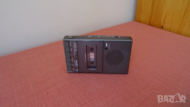 vintage SHARP CE-152 cassete recorder, снимка 6 - Радиокасетофони, транзистори - 32782274