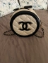 Chanel кръгла чантичка, снимка 2