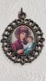 Vintage медальон-висулка с лика на Богородица, снимка 1