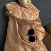 ПИАРО Колекционерска голяма кукла  с порцеланова глава , снимка 5 - Колекции - 33262549