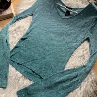 Лъскава блуза, снимка 2 - Блузи с дълъг ръкав и пуловери - 35028078
