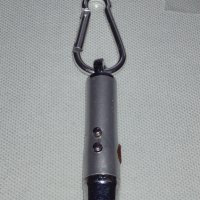 Ключодържател с фенерче карабинер подходящ аксесоар за дънки панталон 42346, снимка 3 - Други - 43620373