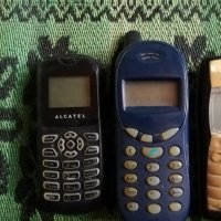 Стари телефони, снимка 1 - Други - 28916207