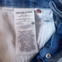 Оригинални мъжки къси дънки JACK & JONES раэмер S - M, снимка 4 - Къси панталони - 37479931