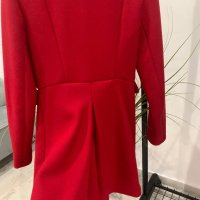 Червено палто, снимка 17 - Палта, манта - 43500914