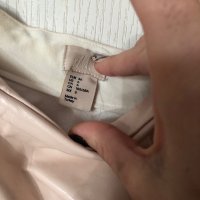 H&M Дамска бежова лачена пола , снимка 4 - Поли - 38177735