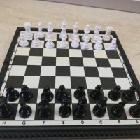 Магнитен  шах, снимка 5 - Шах и табла - 38978968