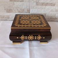 Стара дървена кутия за бижута - украсена с фурнир - №2, снимка 1 - Антикварни и старинни предмети - 43706706