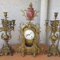 лот Стари, арт, античен, винтидж бароков каминен МЕХАНИЧЕН часовник с АЙЦЕ "ФАБЕРЖЕ"+2 броя свещника, снимка 1 - Антикварни и старинни предмети - 37346781