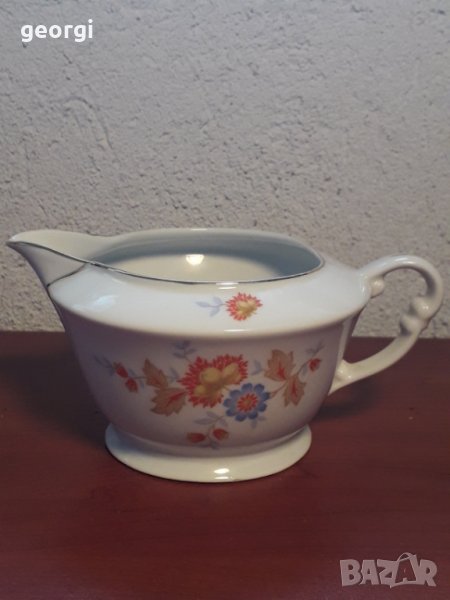 Порцеланова каничка за мляко Чехословакия , снимка 1