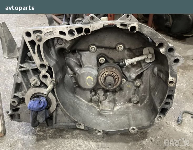 Renault megane 1.5 dci 2004година скоростна кутия 5 скорости, снимка 1