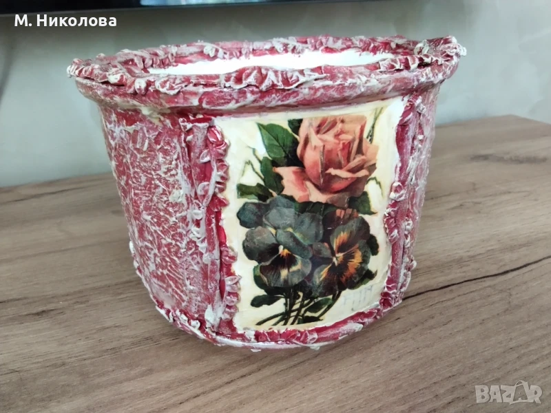 Ръчно декорирана керамична кашпа в стил "винтидж", снимка 1