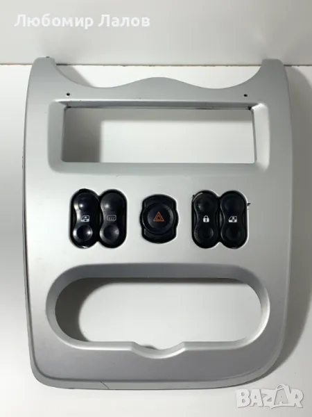 Централна конзола копчета управление стъкла Dacia Sandero 8200739438 8200739440 8200739441, снимка 1
