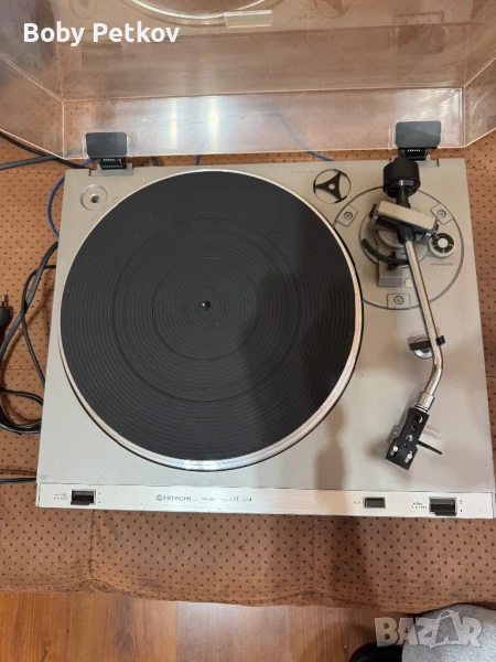 Грамофон Hitachi HT-324, снимка 1