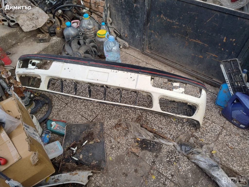 Предна Броня За Фолксваген Голф 3 1994г / VW Golf 3 1994y, снимка 1