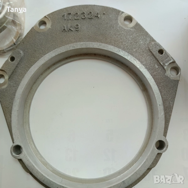 Капачка к.в. - тяло заден семеринг 1.7.2324 SW400, L200, снимка 1