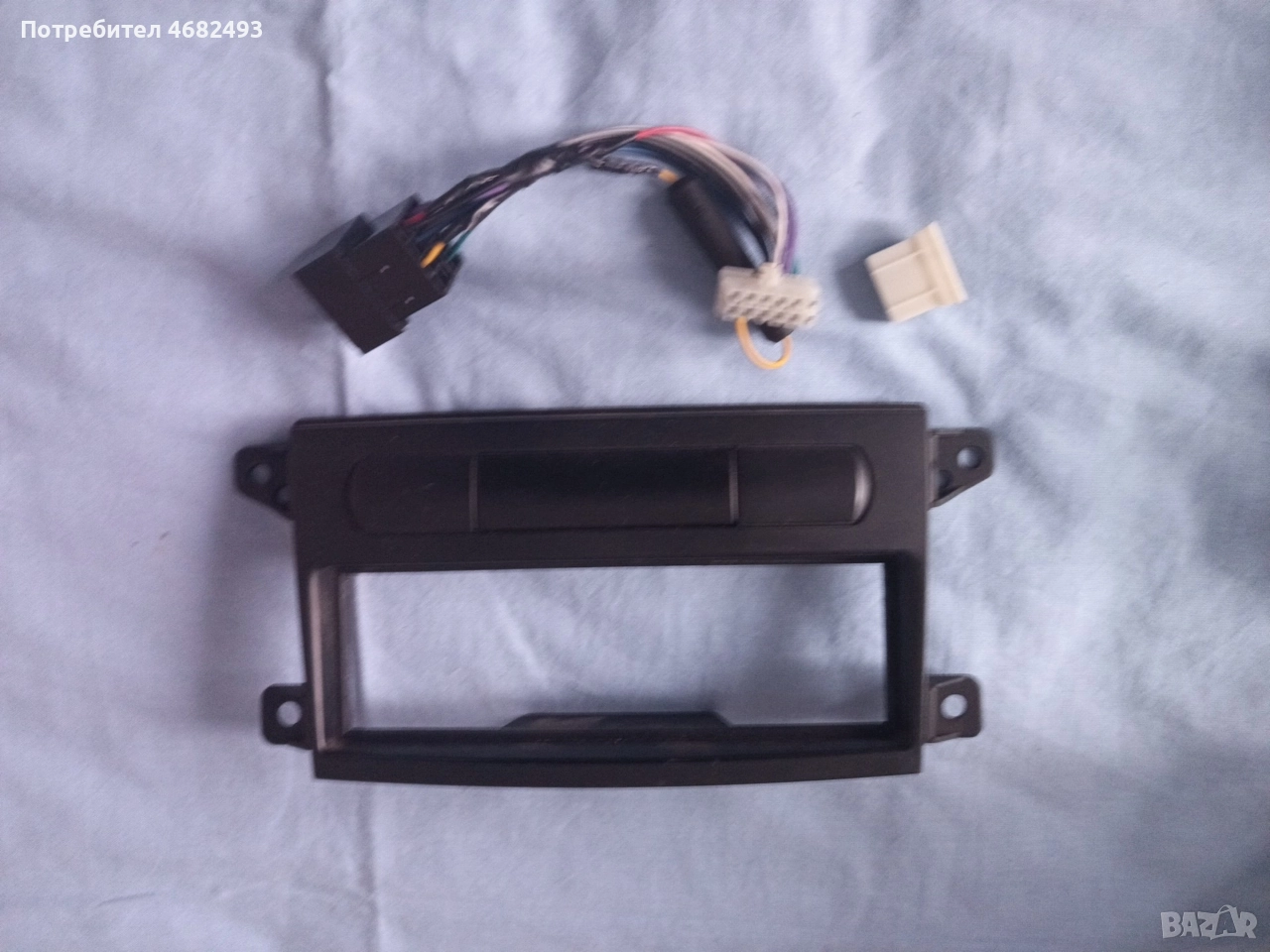 Рамка с преход за МП 3 за Мазда Примци , снимка 1