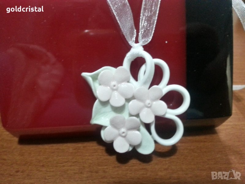 Порцелан медальон колие , снимка 1