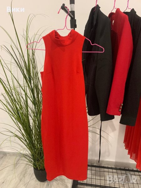 Червена рокля, снимка 1